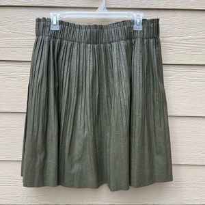 Anthropology Faux Leather Olive Green Pleated Skirt Size Large